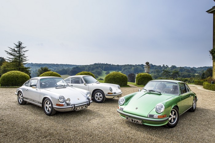 Three vintage Porsche 911 cars