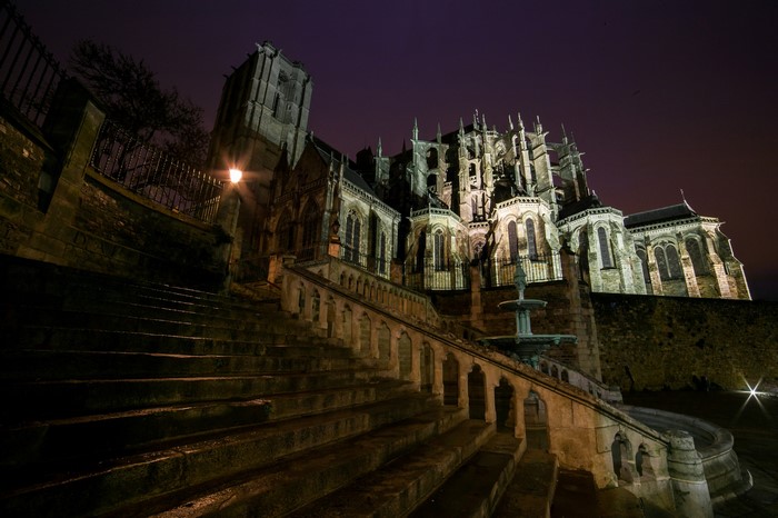 Cathedral of Saint Julian of Le Mans at night