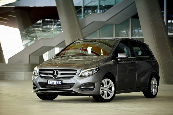 4K Mercedes-Benz B 200 Urban Line AU-spec W246