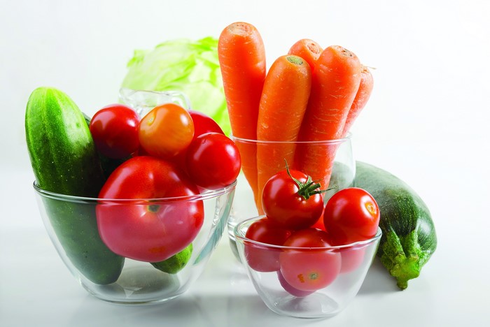 4K Vegetables: Cucumbers, Carrots, Tomatoes, and Lettuce