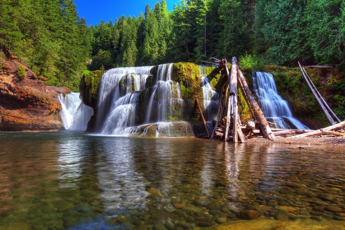 Lewis River Falls in Washington, USA