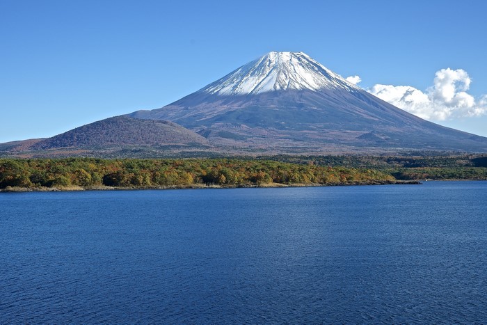 Mount Fuji and Lake Motosu in Autumn