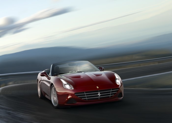 Ferrari California T HS Handling Cabriolet in Motion