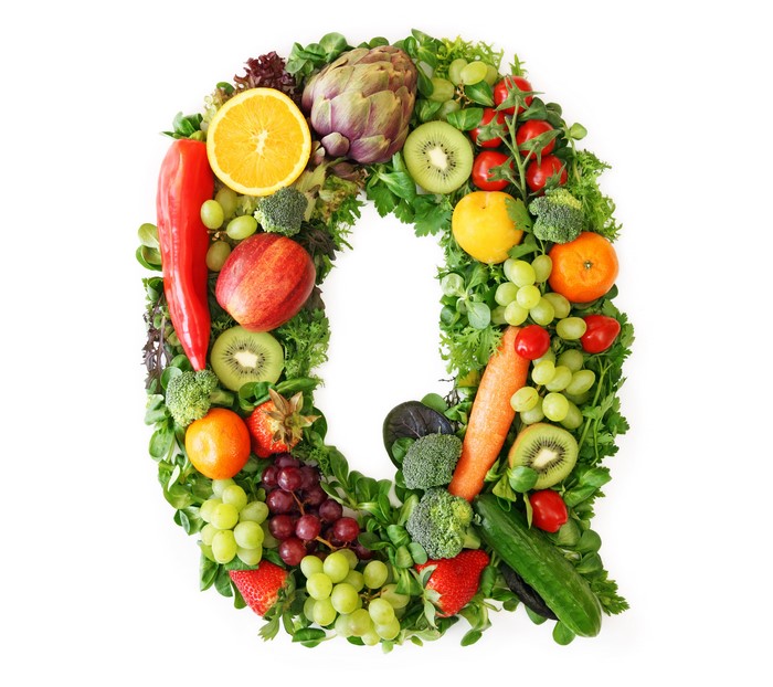 Letter Q made of fruits and vegetables