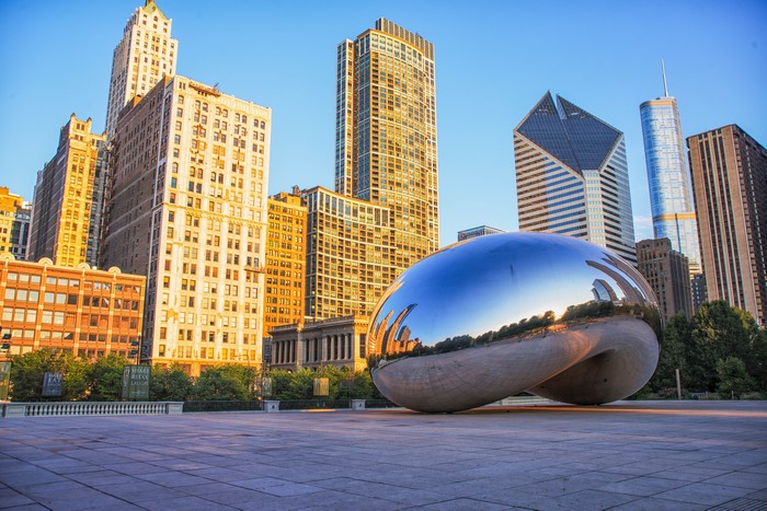 Cloud Gate sculpture in Millennium Park, Chicago