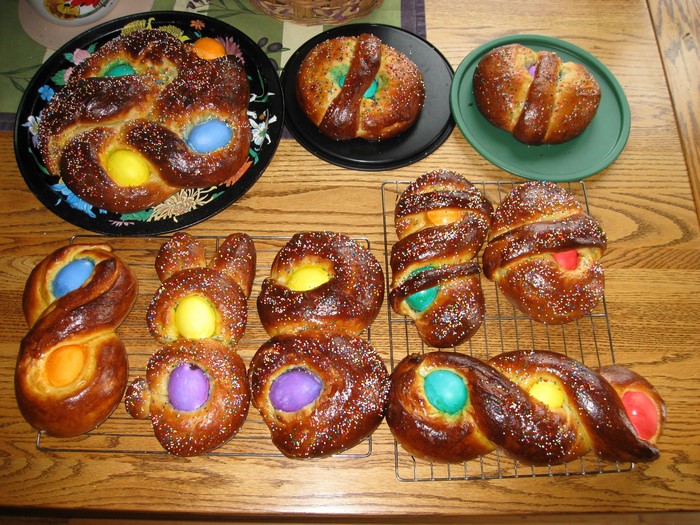 Easter bread with dyed eggs