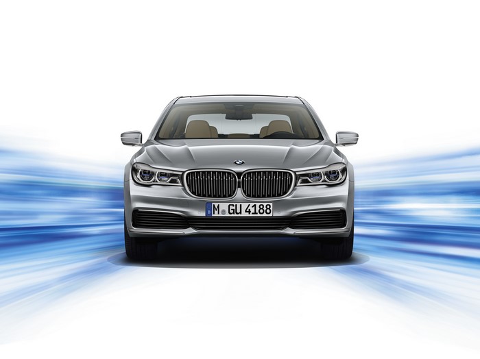 BMW 740Le G12 Front View
