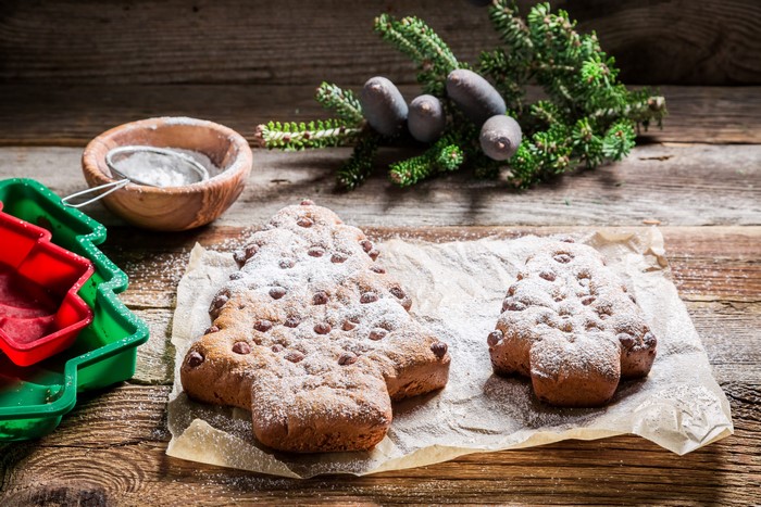 Christmas tree cookies with powdered sugar