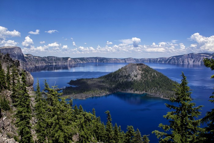 Crater Lake National Park Scenery with Mountains and Lake