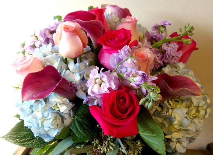 Bouquet of Roses, Callas, Matthiola, and Hydrangea