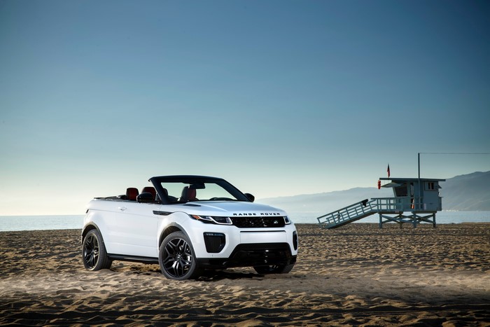 4K White Range Rover Evoque Cabriolet on Beach