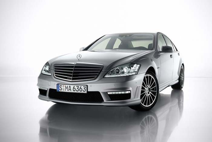 4K Mercedes-Benz AMG S-Class W221