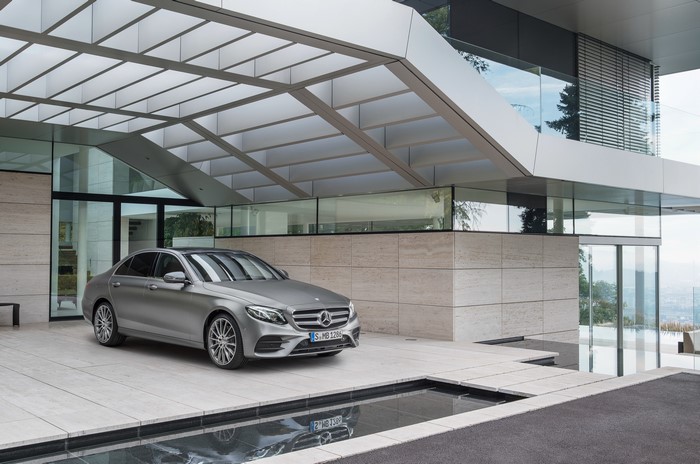 Mercedes-Benz AMG E-Class W213 4K