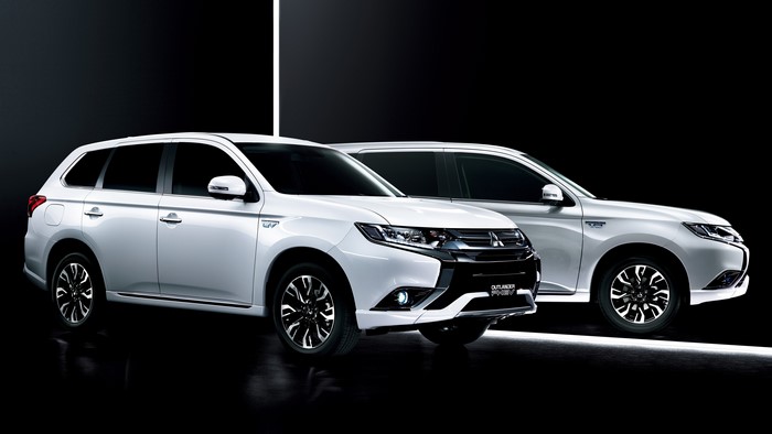 4K 2015 Mitsubishi Outlander PHEV JP-spec