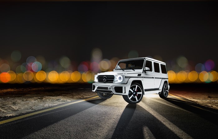 4K White Mercedes-Benz G-Class on Road at Night
