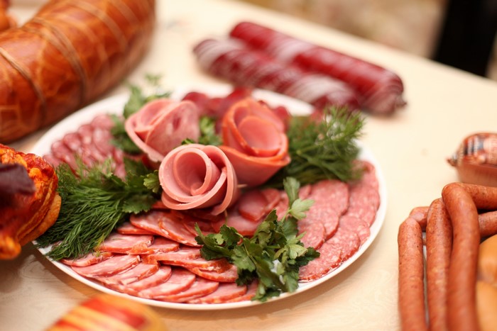 4K Meat products and sausages platter