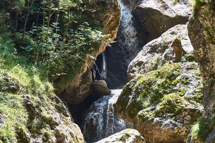 4K Kundler Klamm Tirol Austria Waterfalls Stones Moss