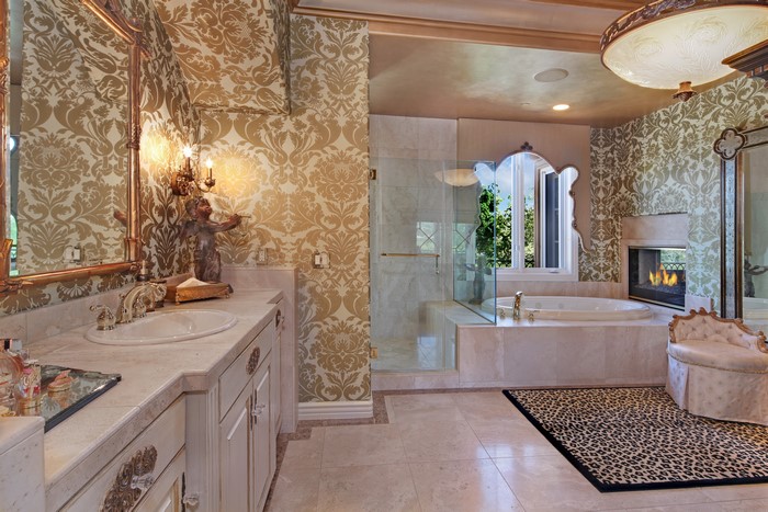 Luxurious Bathroom with Fireplace and Bathtub