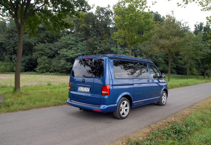 Blue 2014 Volkswagen Space Camper Classic (T5) from behind
