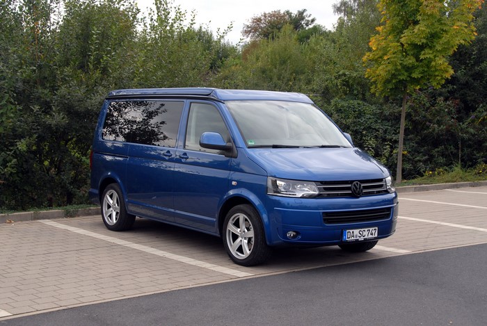 4K 2014 Volkswagen Space Camper Classic (T5) Blue Metallic