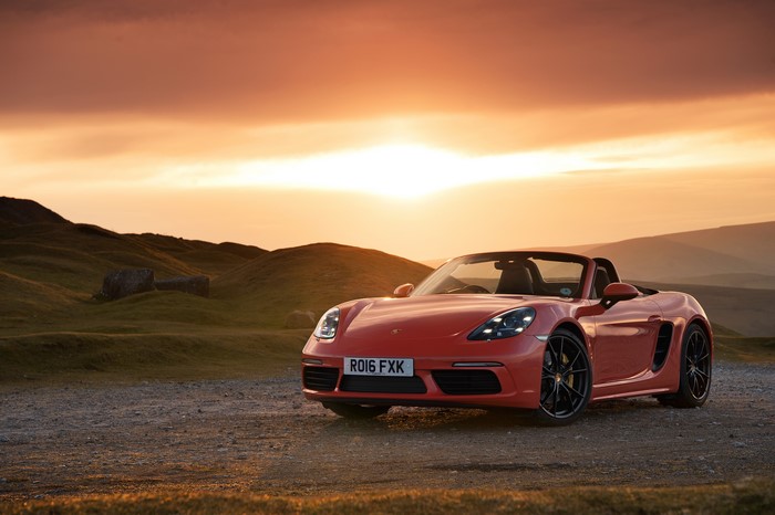 4K 2016 Porsche 718 Boxster Cabriolet at Sunset
