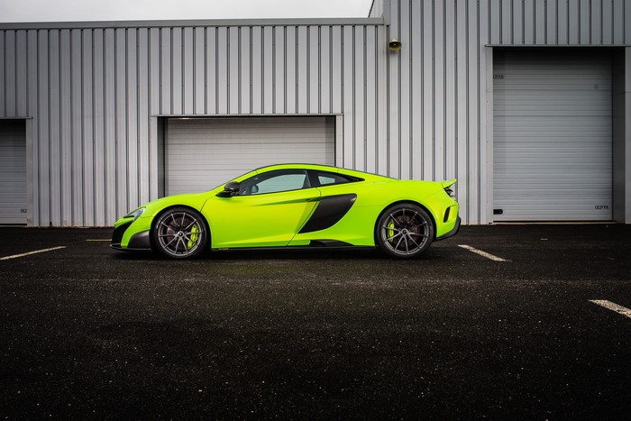 McLaren 675LT US-spec in green