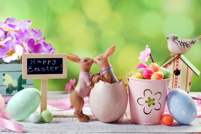 Easter Rabbits and Eggs with Birdhouse