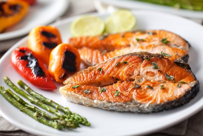 Grilled Salmon with Roasted Peppers and Asparagus