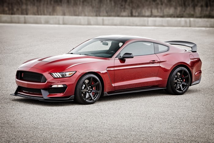 Red Ford Shelby Mustang GT350R