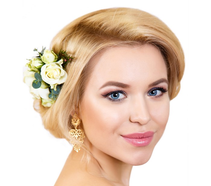 Blonde woman with flowers in her hair