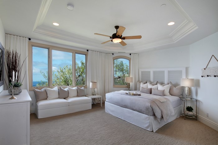 Bedroom with Sofa and Bed