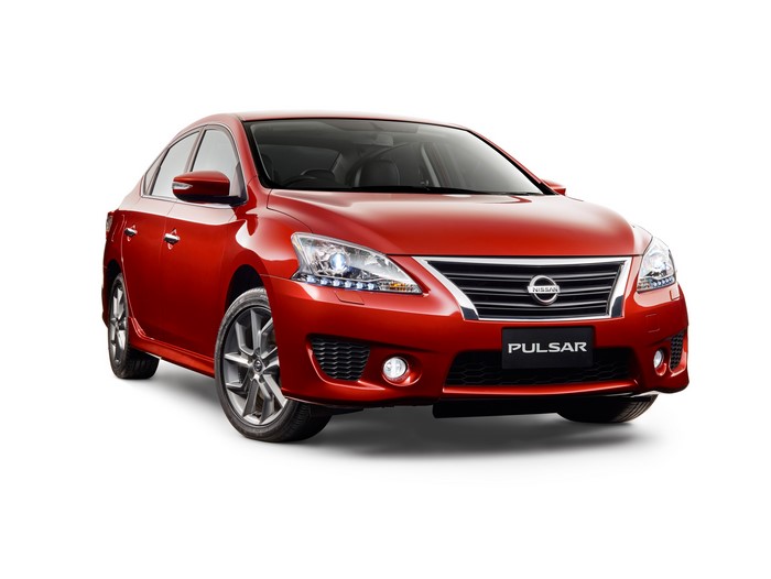Red 2015 Nissan Pulsar SSS Sedan NB17