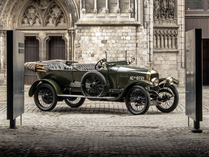 1918 Vauxhall D-Type Army Staff Car