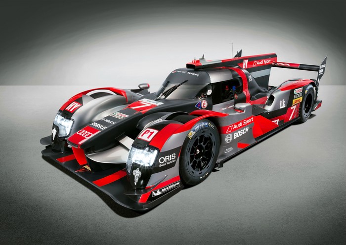 Audi R18 e-tron quattro race car