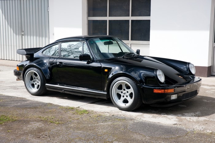 Black 1987-91 Ruf CTR Yellowbird (911) Porsche