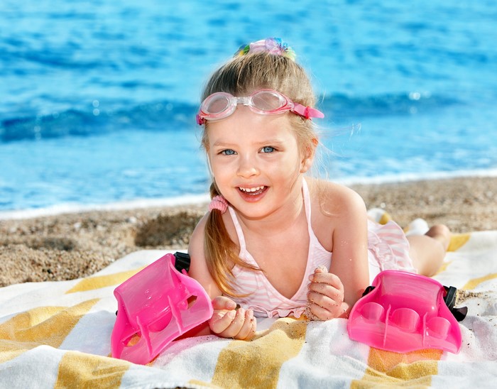 Little girls Glasses Glance Smile