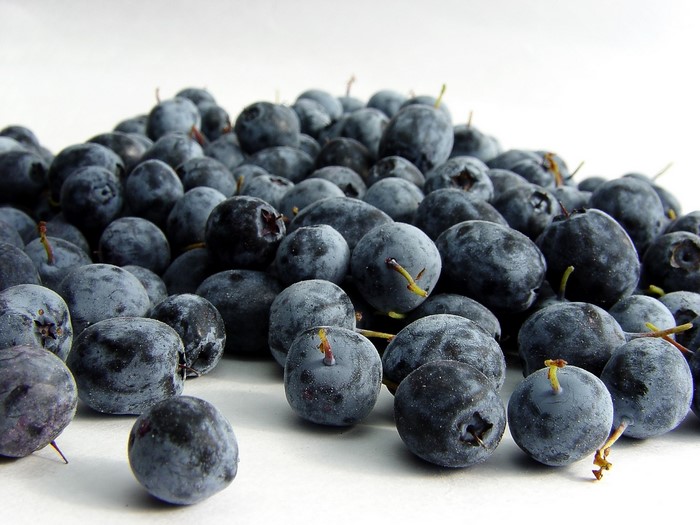 Pile of fresh blueberries