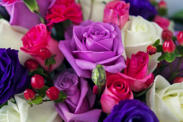 Roses and Hypericum Berries Bouquet
