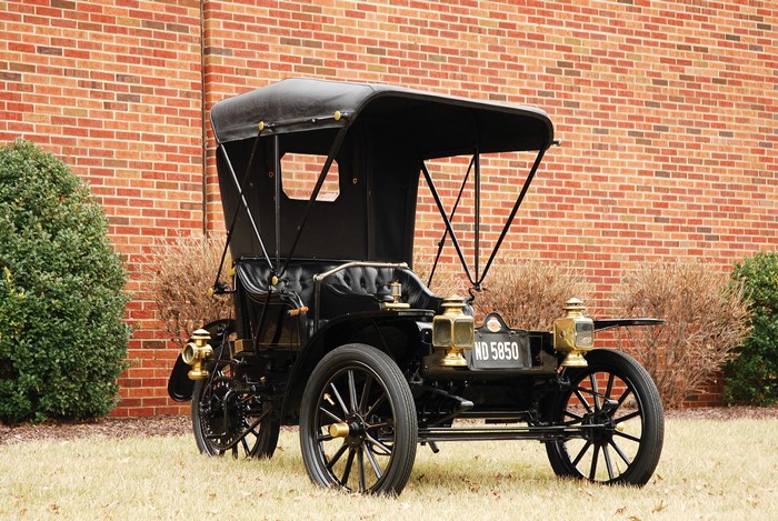 1911 Kelsey Model M Motorette parked outdoors