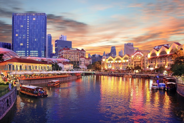 Singapore Riverside Point at sunset with boats