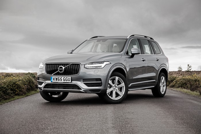Grey Volvo XC90 parked on a road