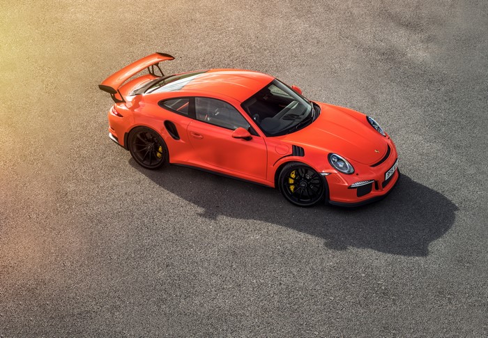 Orange Porsche 911 GT3