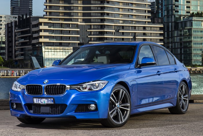Blue 2016 BMW 330e M Sport Sedan