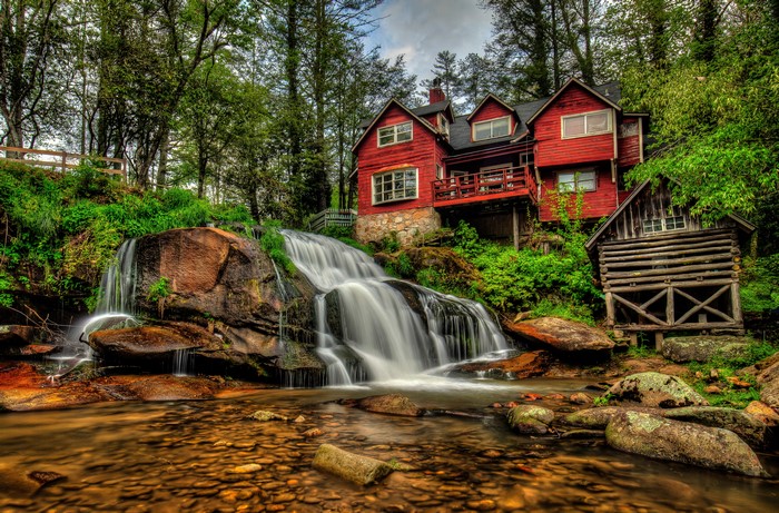 4K Mill Shoal Falls Pisgah National Forest North Carolina Waterfalls Houses