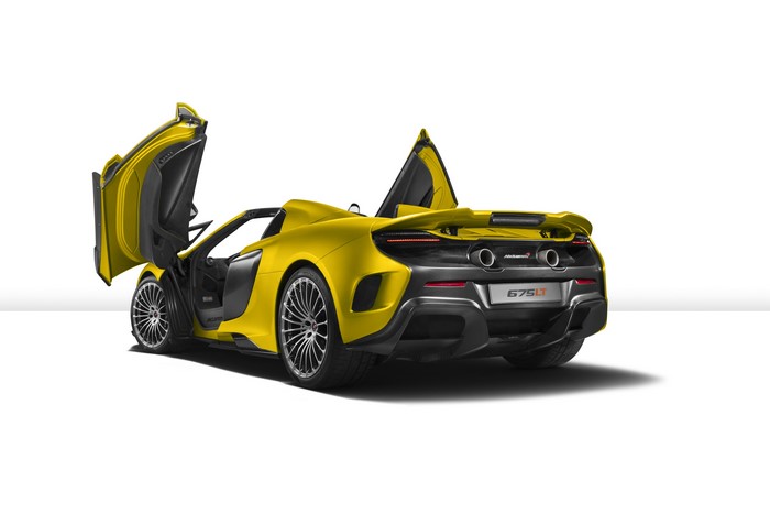 4K McLaren 675LT Spider with Opened Doors