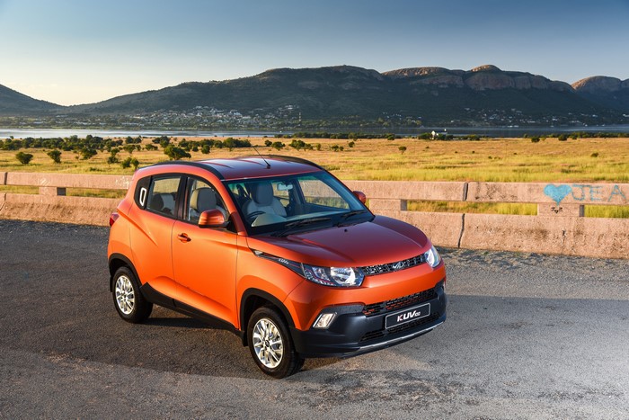 2016 Mahindra KUV100 Orange