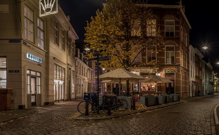 Den Bosch Night Street with Bicycles and Lights 4K