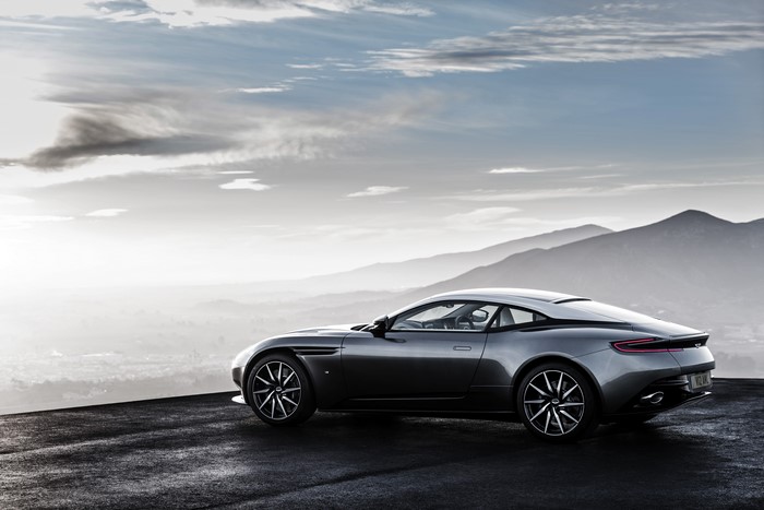 Aston Martin DB11 Coupe