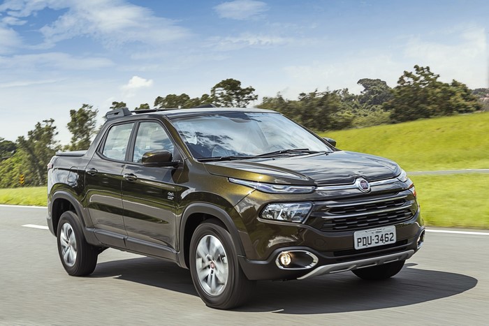 Fiat Toro Freedom pickup truck on a road