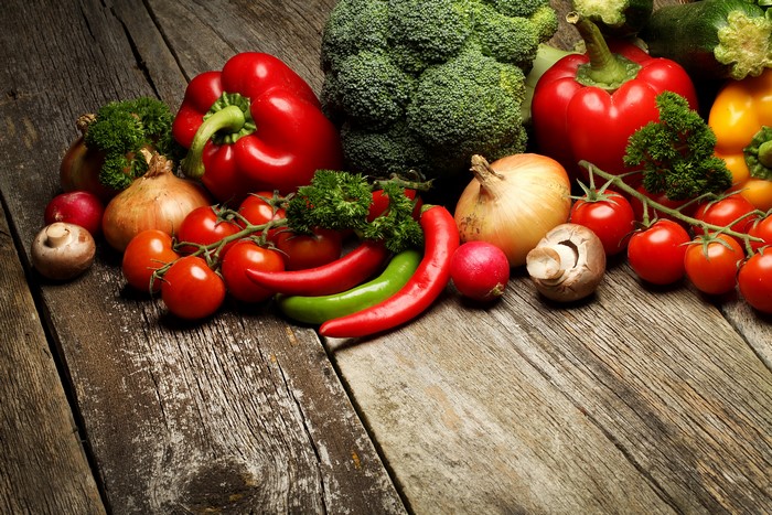 Vegetables: Tomatoes, Bell Peppers, Onions, Broccoli, Mushrooms
